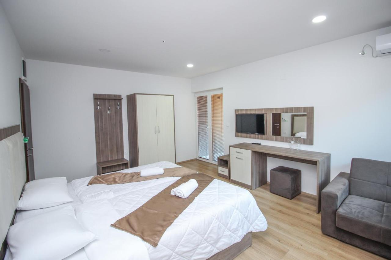 Hotel Cingo Ohrid Buitenkant foto